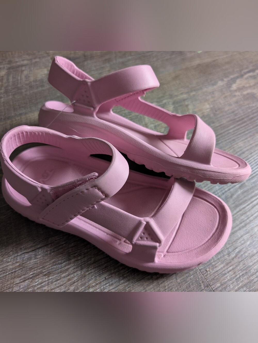 Teva Girls Sandals Size C1